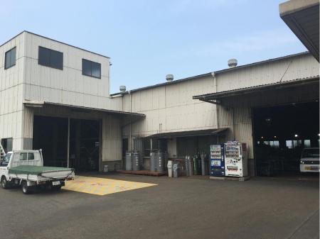 鉄・ステン・アルミの板金加工作業