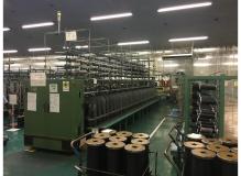 年齢不問の作業風景