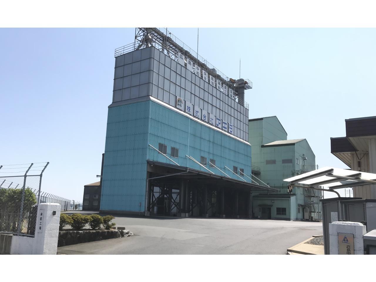 正社員登用を視野にいれた飼料の製造補助または機械の保守メンテナンス
