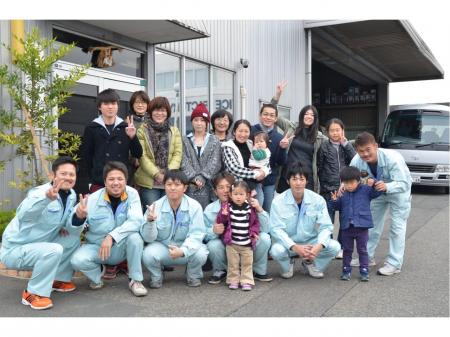 道路の白線、標識などの保守メンテナンス