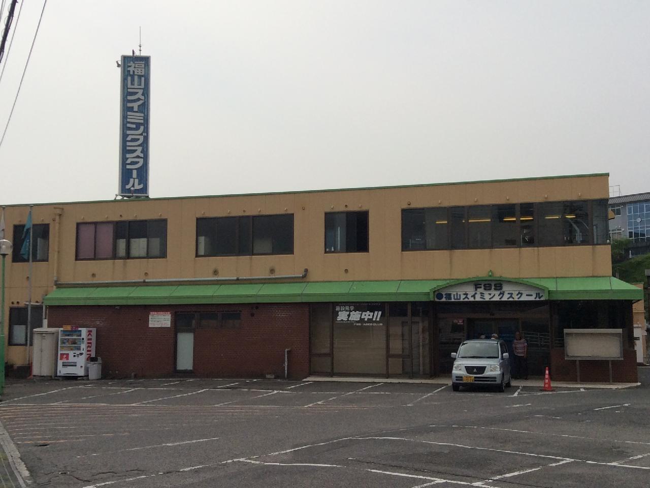 スイミング及びジムインストラクター