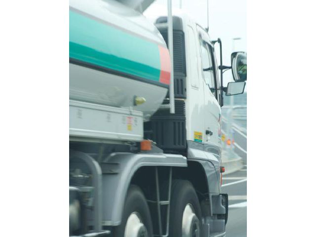 中高年の方も積極採用!燃料の配送スタッフ