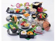 津山鶴山ホテルでの和食または洋食の調理スタッフ
