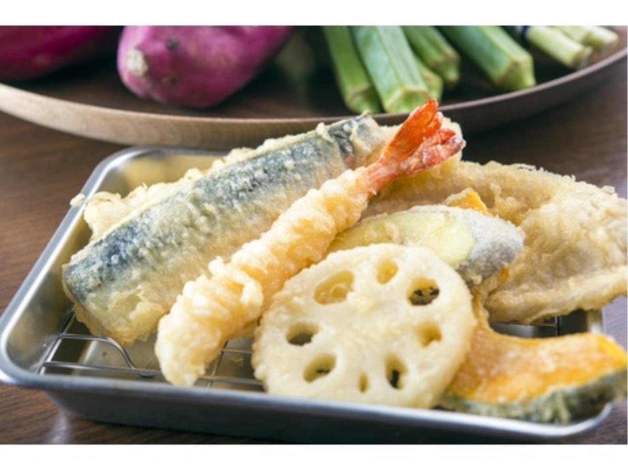 博多天ぷら たかおでの正社員ホール及びキッチンスタッフ