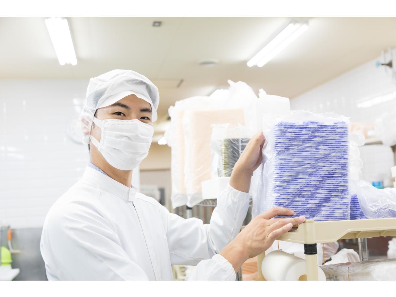 生ラーメンなどの食品工場でのライン作業