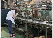 縫製未経験者歓迎の作業風景