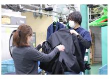 製造未経験者歓迎の作業風景