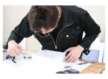 正社員・紹介予定派遣の作業風景