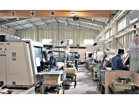 未経験ＯＫ土日休み日勤の工作機械オペレーター