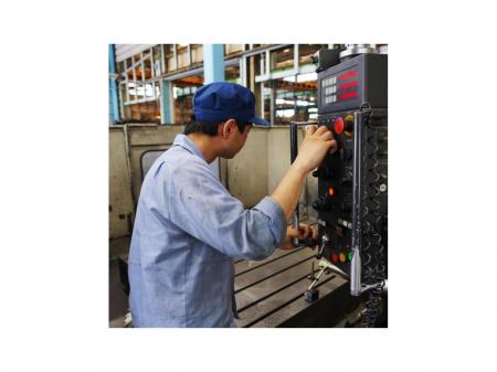 未経験から技能が身につくマシニングセンタ加工技術者