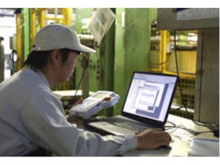 ＯＡフロアーや断熱パネル製造工場での設備保全