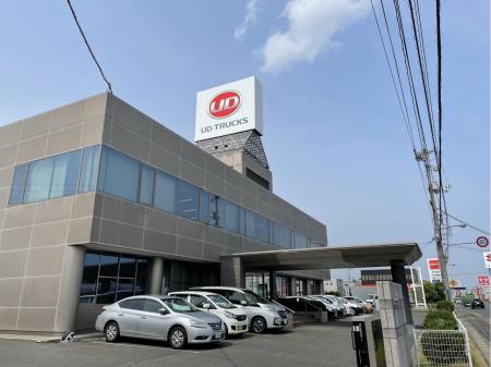 大手トラックメーカー販社での総合営業職