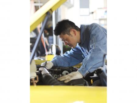 タクシー会社での自動車整備士