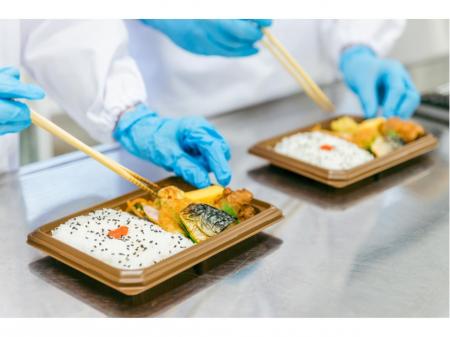 ４時間以上からの勤務ＯＫ/お弁当・総菜の盛り付け簡単作業パート