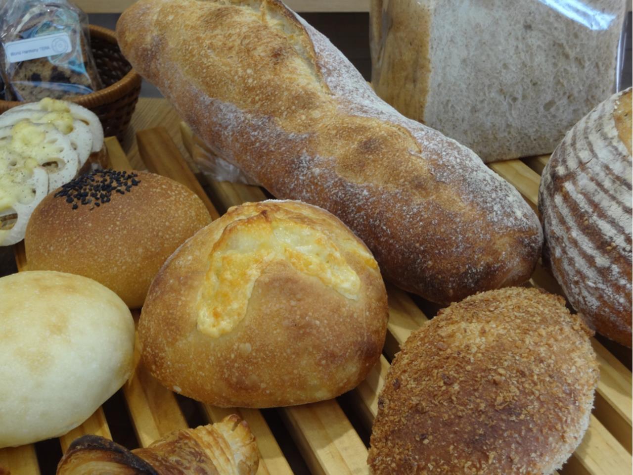 自家製天然酵母パンの人気店でのパン職人（ベーカリー部門責任者）