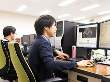 ソフトウェア企業でのクラウドアプリケーションエンジニア