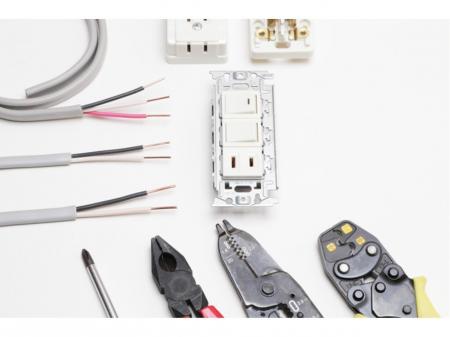 半導体製造装置の部品の組立作業