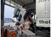 大手トラックメーカー販社での総合整備職