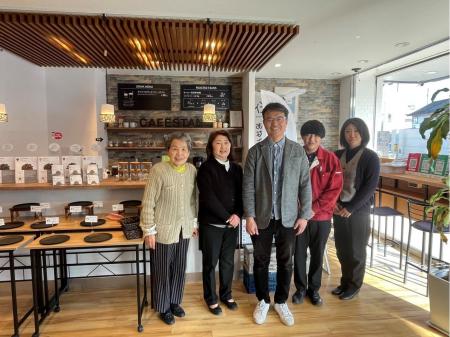 街の電気屋さんで家電やリフォームの提案営業