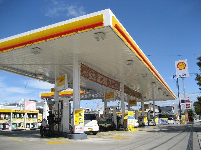 有名ＳＳ会社での自動車整備士