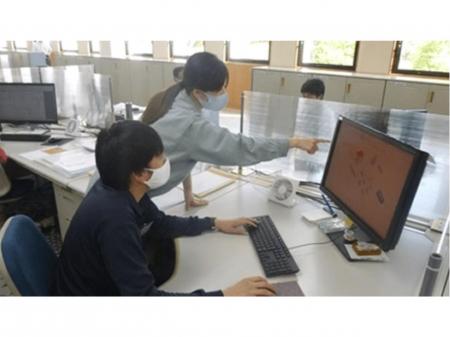 福祉用機器の開発設計ＣＡＤ