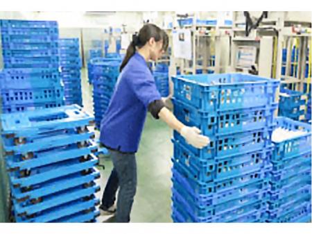 商品のラベル貼りや軽量物のピッキング