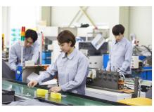 エアコン完備の作業風景