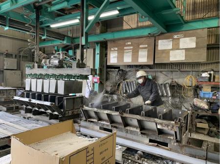 コンクリート工場での製造スタッフ