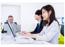 経理事務の作業風景