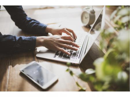 ステンレスメーカーでの社内ヘルプデスク