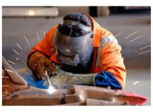 『更新日:2025/10/30』<BR><BR>経験のある方も未経験の方も歓迎♪<BR>JFE構内のローラー設備で使用される大型ロールの加工です。<BR>