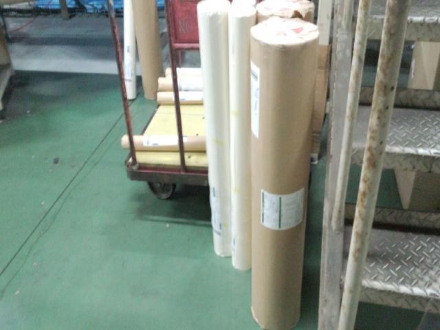 床材の包装出荷作業