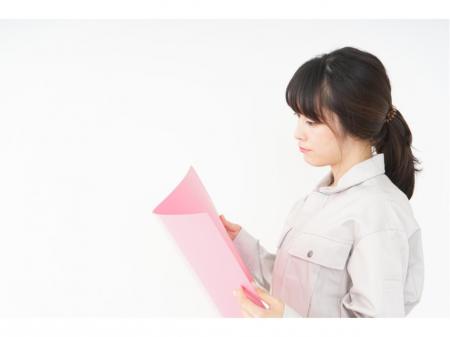 プラスチック製品の最終検査