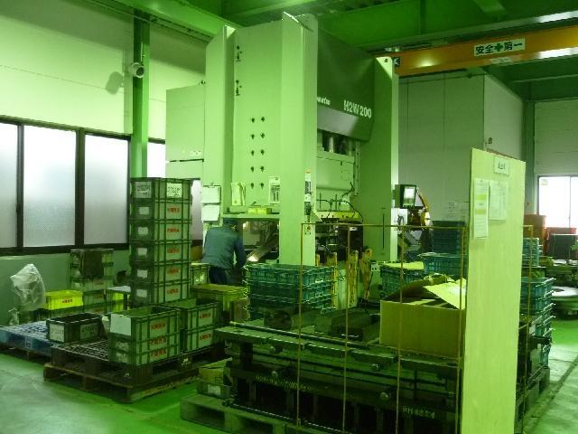 自動車部品のプレスや工場内軽作業