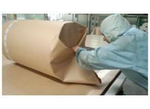 製造未経験者歓迎の作業風景