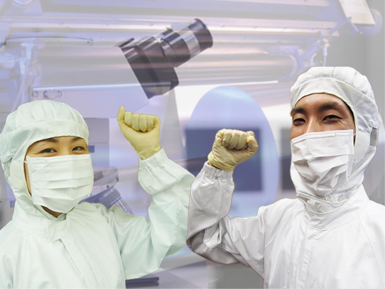 航空機部品の貼り合わせ・仕上げ作業