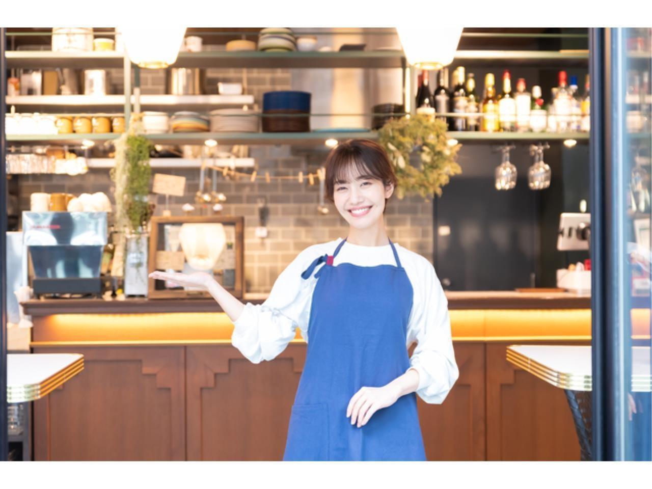 人気のわらび餅専門店での正社員スタッフ／接客や店舗管理