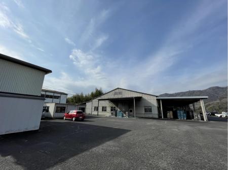 貴重な正社員を募集！押し出し工程での機械オペレーター職