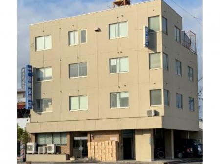 レディースカジュアルファッションのネットショップを運営を行うリーダー候補