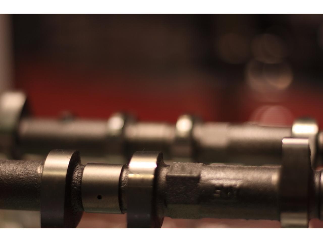 自動車部品の機械加工