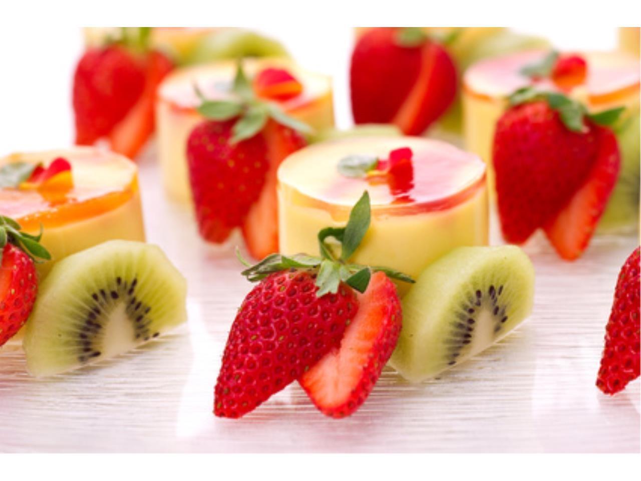 洋菓子工場での製造及び補助作業