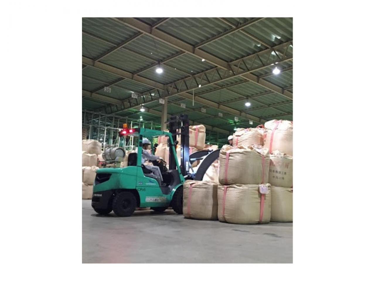 倉庫内での出荷補助作業