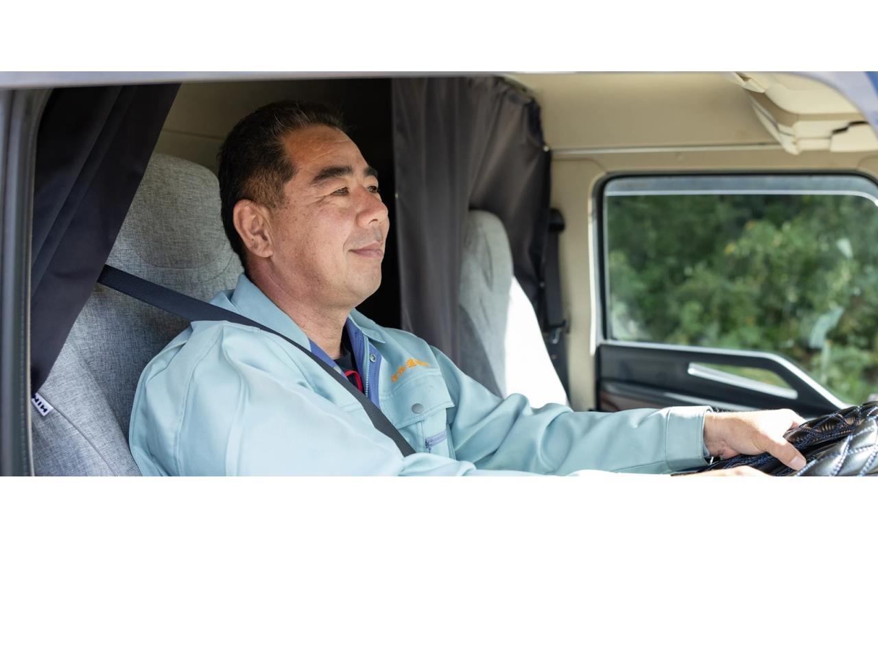 働きやすさ充実した大型ローリードライバー