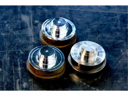 未経験でもチャレンジ出来る、一点ものを作る金型磨き職人♪