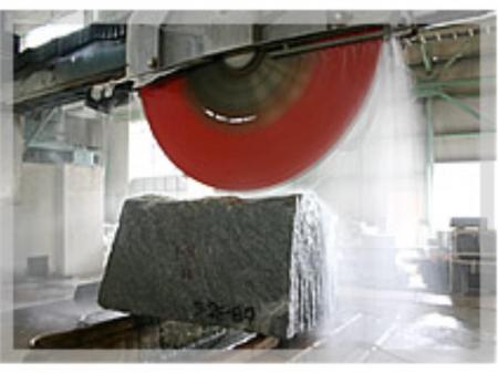 墓石の製造・検品職