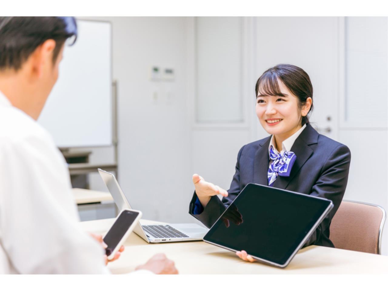 スマートフォン修理専門店での受付スタッフ｜未経験ＯＫ