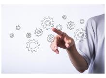 『更新日：2026/3/18』<BR><BR>年間休日１２５日◎現役エンジニアが研修をしてくれるので未経験からでも安心です♪