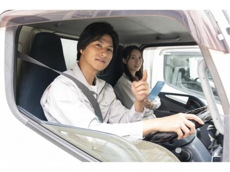 ４ｔルート配送ドライバー｜土日休み｜近距離コース｜深夜２時からの夜勤専属