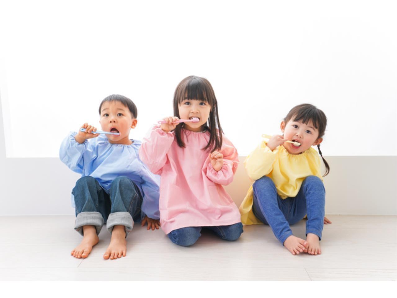 歯科助手／未経験ＯＫ／年間休日【１２０日】