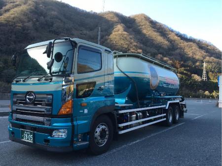 大型トラックの運行管理／未経験OK！